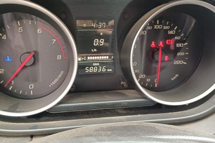 Used FAW Junpai D60 2017 1.5L Manual Entry-Level Model Odometer Close Up