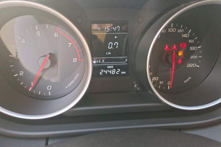 Used FAW Junpai D60 2017 1.5L Manual Entry-Level Model Odometer Close Up
