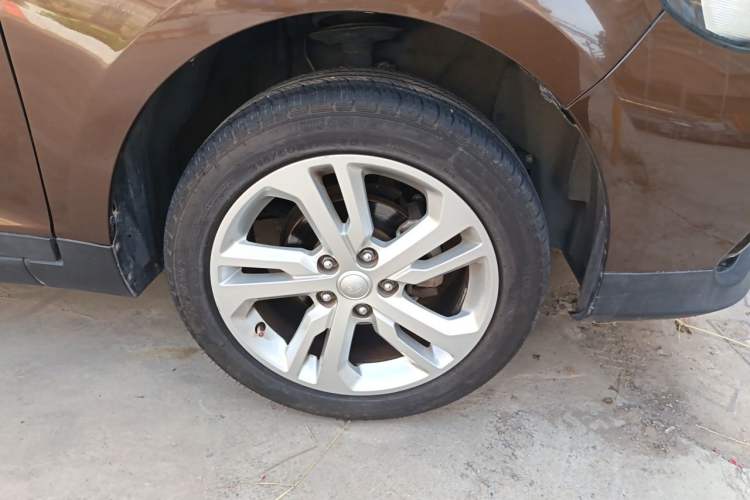 Used FAW Junpai D60 2017 1.5L Manual Entry-Level Model Right Front Wheel Hub