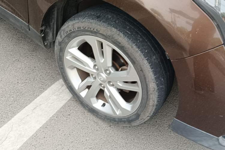 Used FAW Junpai D60 2017 1.5L Manual Entry-Level Model Right Front Wheel Hub
