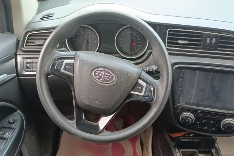 Used FAW Junpai D60 2017 1.5L Manual Entry-Level Model Steering Wheel