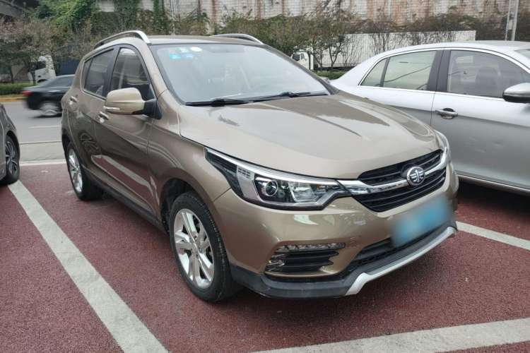 Used FAW Junpai D60 2017 1.5L Manual Luxury Version Front Right 45 Deg