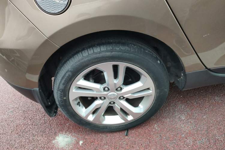 Used FAW Junpai D60 2017 1.5L Manual Luxury Version Right Rear Wheel Hub