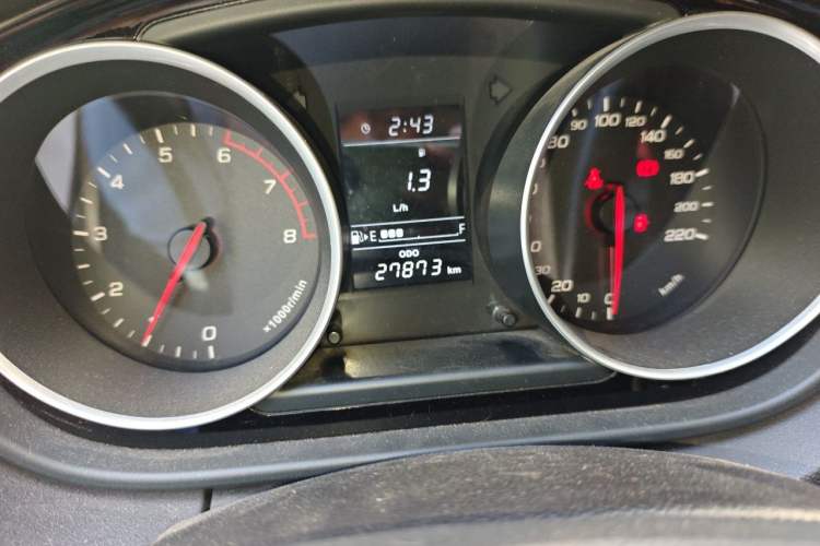 Used FAW Junpai D60 2017 1.5L Manual Luxury Version Odometer Close Up