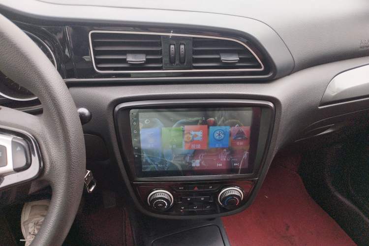 Used FAW Junpai D60 2017 1.5L Manual Entry-Level Model Audio And AC Panel