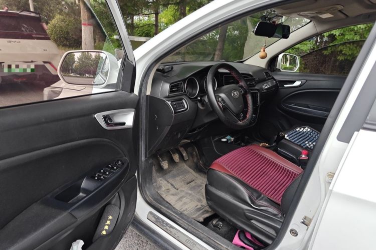 Used FAW Junpai D60 2017 1.5L Manual Luxury Version Driver Seat