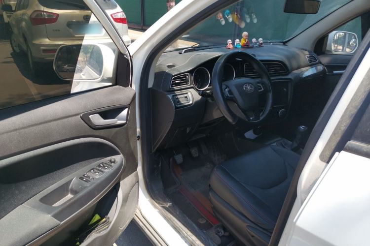 Used FAW Junpai D60 2017 1.5L Manual Standard Edition Driver Seat