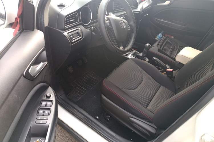 Used FAW Junpai D60 2017 1.5L Manual Standard Edition Driver Seat