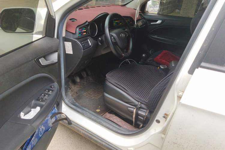 Used FAW Junpai D60 2017 1.5L Manual Standard Edition Driver Seat