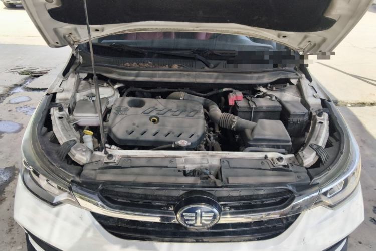 Used FAW Junpai D60 2017 1.5L Manual Entry-Level Model Engine Bay