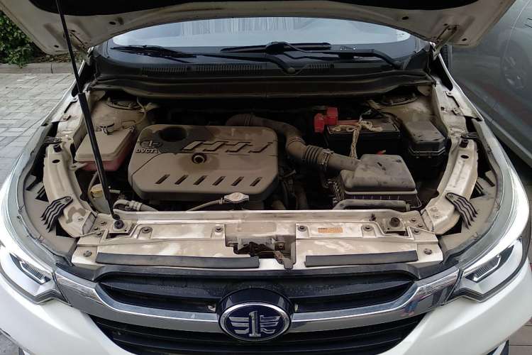 Used FAW Junpai D60 2017 1.5L Manual Standard Edition Engine Bay