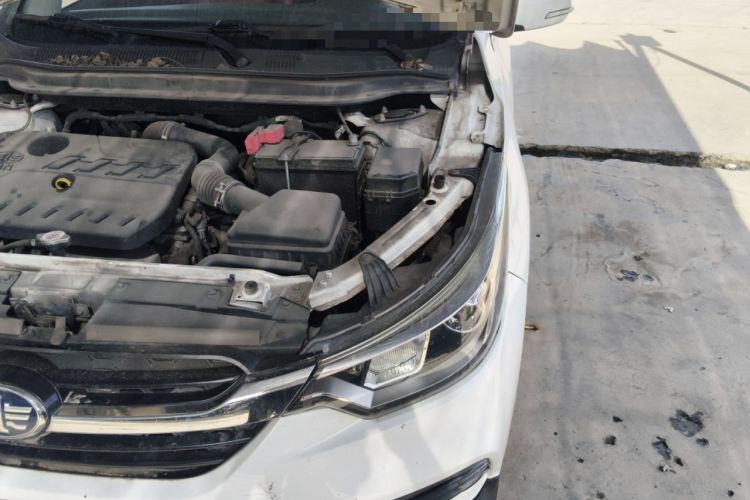 Used FAW Junpai D60 2017 1.5L Manual Entry-Level Model Engine Bay Left