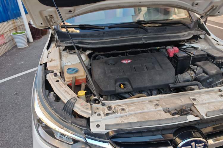 Used FAW Junpai D60 2017 1.8L Automatic Prestige Model Engine Bay Right