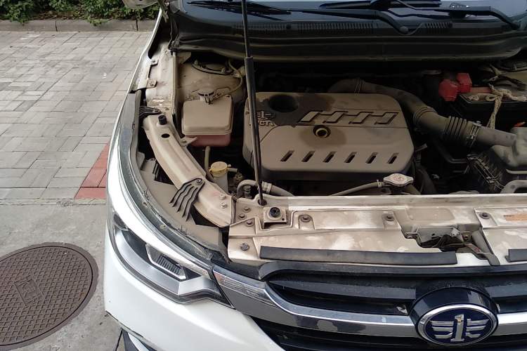 Used FAW Junpai D60 2017 1.5L Manual Standard Edition Engine Bay Right