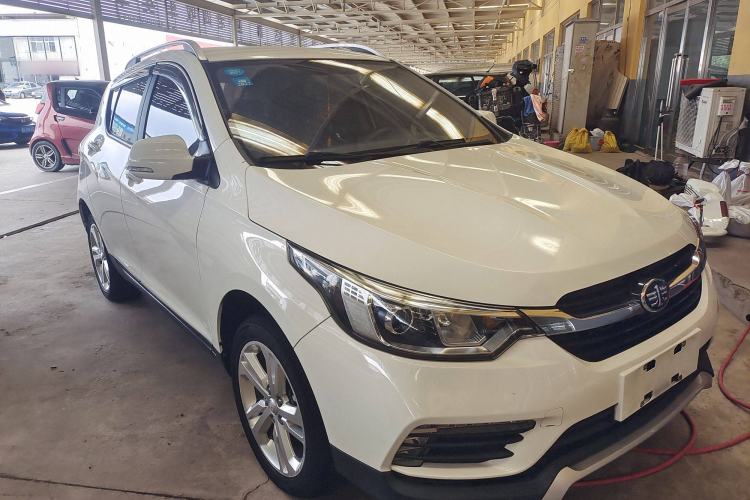 Used FAW Junpai D60 2017 1.5L Manual Entry-Level Model Exterior 2