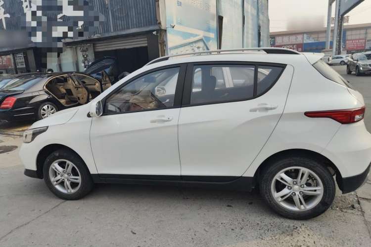 Used FAW Junpai D60 2017 1.5L Manual Standard Edition Exterior 5