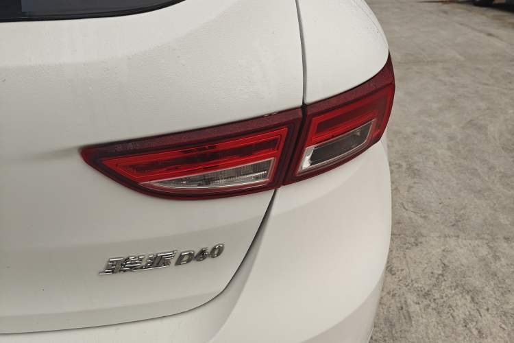 Used FAW Junpai D60 2017 1.5L Manual Luxury Version Exterior 6