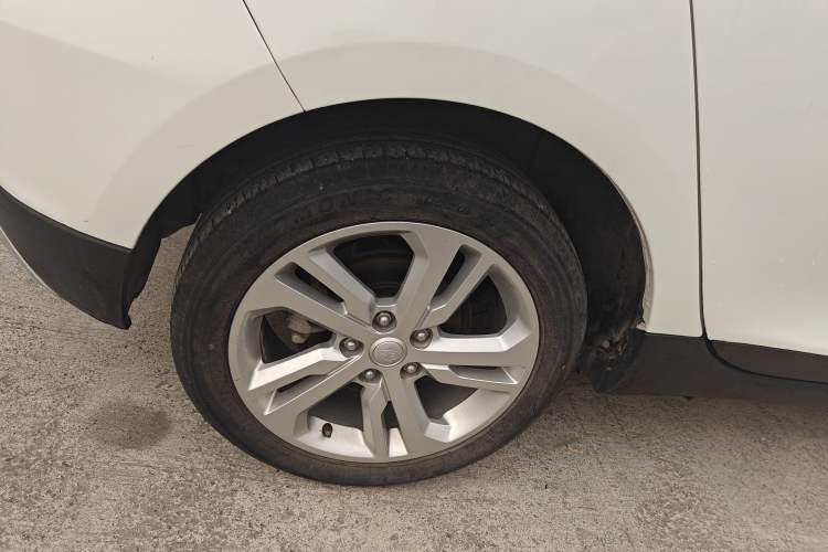 Used FAW Junpai D60 2017 1.5L Manual Luxury Version Exterior 8