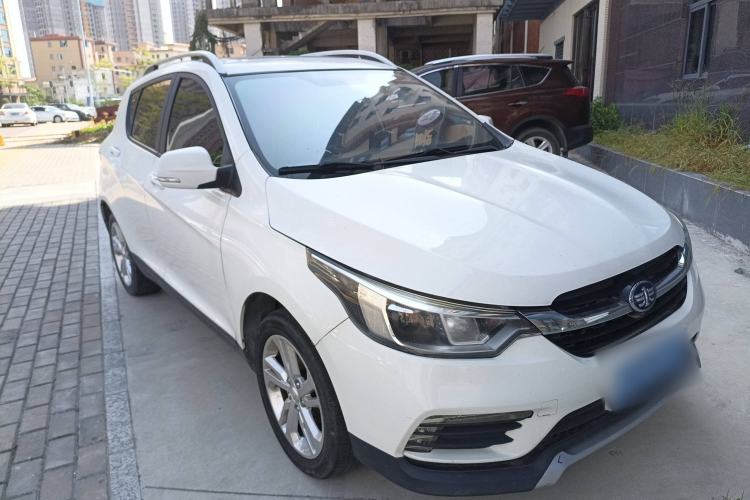Used FAW Junpai D60 2017 1.8L Automatic Luxury Sunroof Edition Front Right 45 Deg