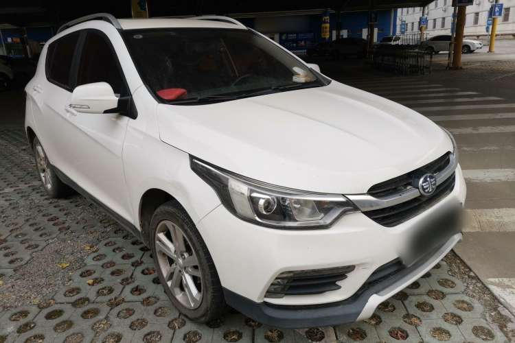 Used FAW Junpai D60 2017 1.5L Manual Luxury Version Front Right 45 Deg