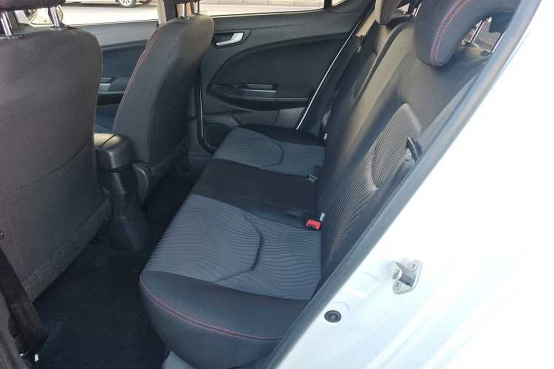 Used FAW Junpai D60 2017 1.5L Manual Entry-Level Model Interior 1