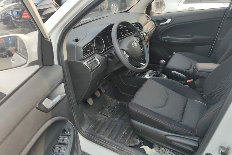 Used FAW Junpai D60 2017 1.5L Manual Standard Edition Interior 2