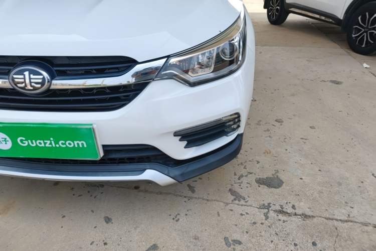 Used FAW Junpai D60 2017 1.5L Manual Entry-Level Model Left Front Headlight
