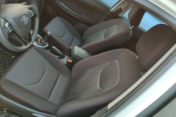 Used FAW Junpai D60 2017 1.5L Manual Entry-Level Model Left Front Seat