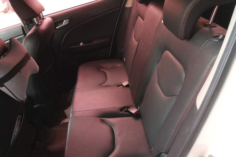 Used FAW Junpai D60 2017 1.5L Manual Luxury Version Left Rear Seat