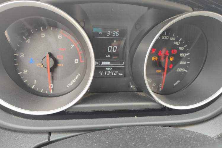 Used FAW Junpai D60 2017 1.5L Manual Standard Edition Odometer Close Up