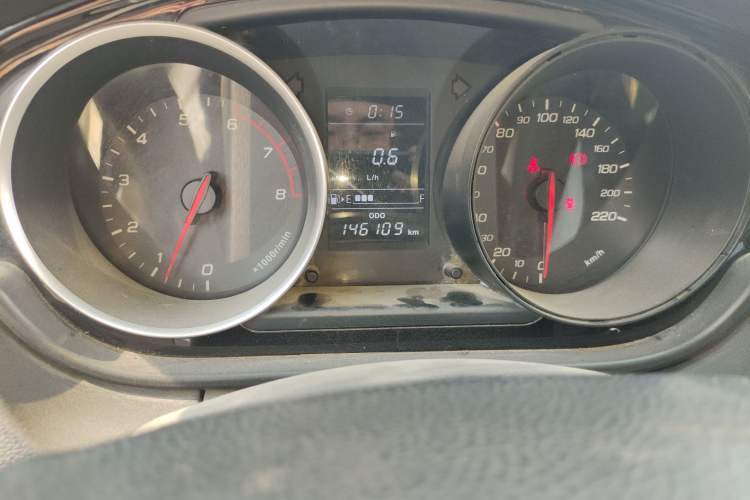 Used FAW Junpai D60 2017 1.5L Manual Entry-Level Model Odometer Close Up
