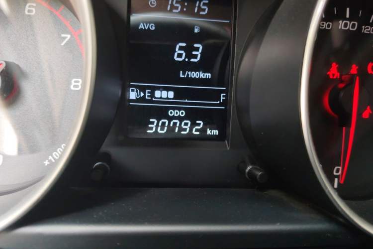 Used FAW Junpai D60 2017 1.5L Manual Standard Edition Odometer Close Up