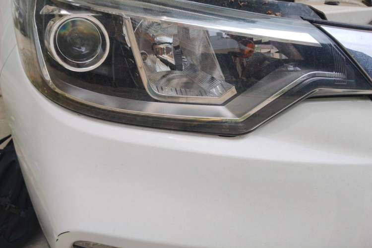 Used FAW Junpai D60 2017 1.5L Manual Standard Edition Right Front Headlight