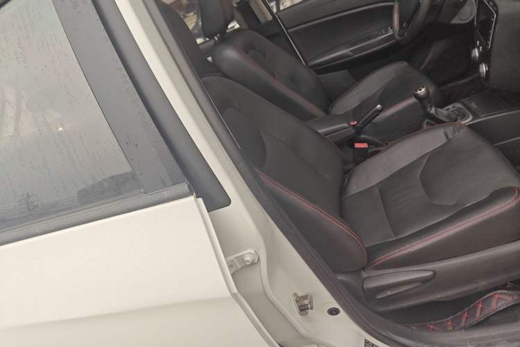 Used FAW Junpai D60 2017 1.5L Manual Luxury Version Right Front Seat