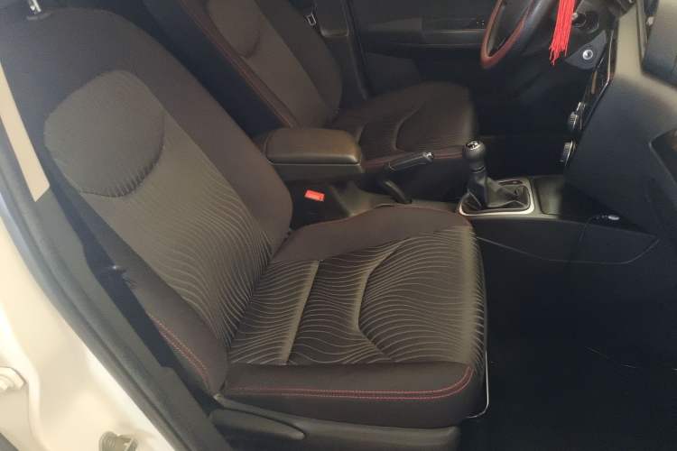 Used FAW Junpai D60 2017 1.5L Manual Entry-Level Model Right Front Seat