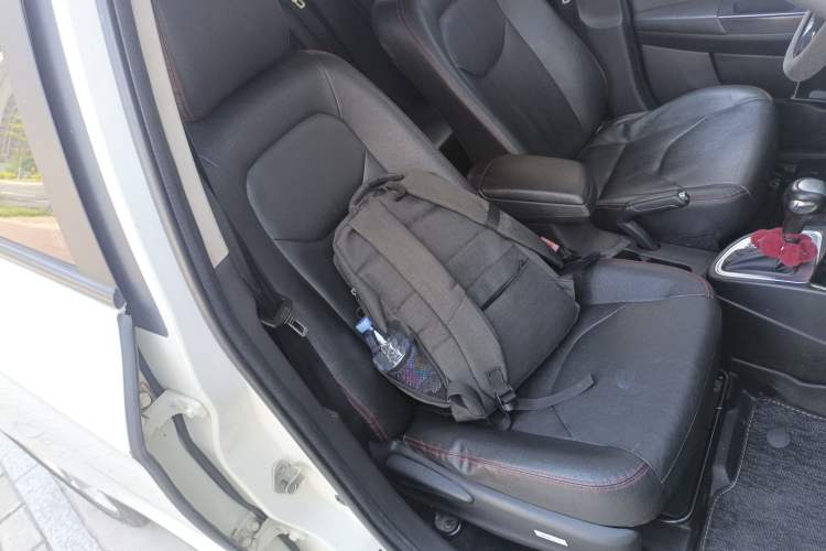 Used FAW Junpai D60 2017 1.8L Automatic Luxury Sunroof Edition Right Front Seat