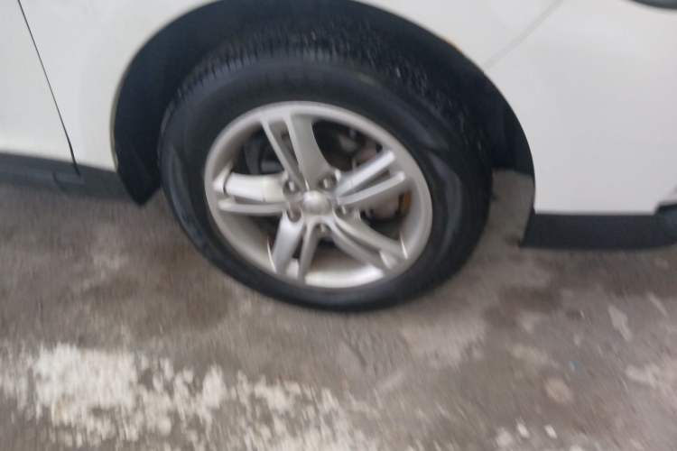 Used FAW Junpai D60 2017 1.5L Manual Standard Edition Right Front Wheel Hub