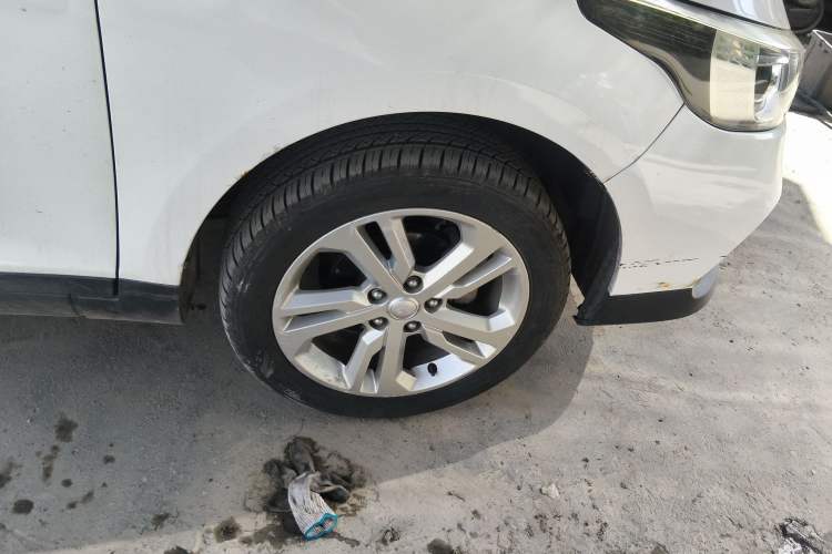 Used FAW Junpai D60 2017 1.5L Manual Entry-Level Model Right Front Wheel Hub