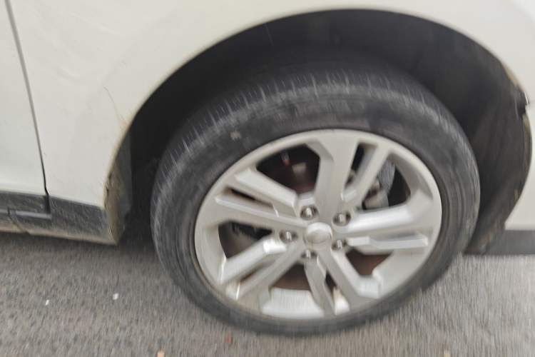 Used FAW Junpai D60 2017 1.5L Manual Luxury Version Right Front Wheel Hub