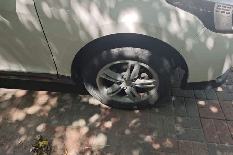 Used FAW Junpai D60 2017 1.5L Manual Standard Edition Right Front Wheel Hub