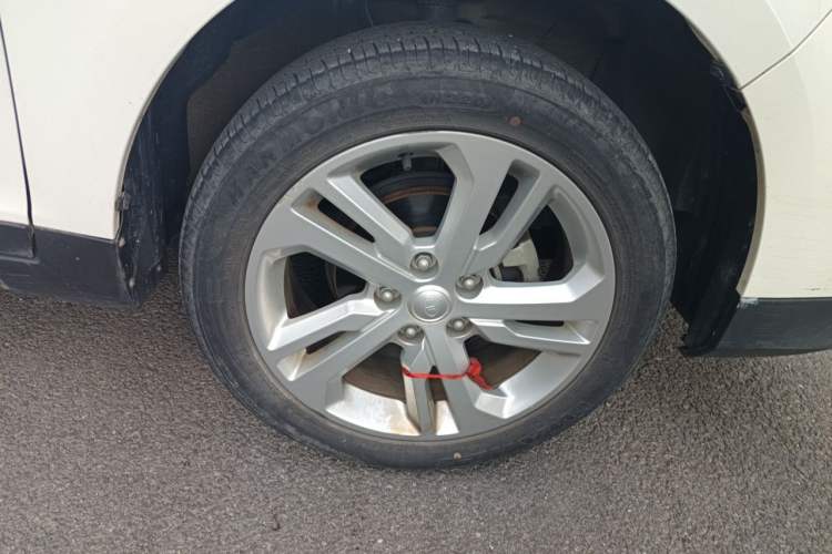Used FAW Junpai D60 2017 1.5L Manual Standard Edition Right Front Wheel Hub