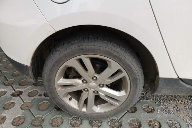 Used FAW Junpai D60 2017 1.5L Manual Luxury Version Right Rear Wheel Hub