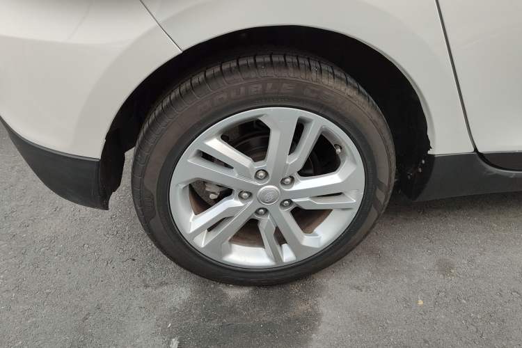 Used FAW Junpai D60 2017 1.5L Manual Entry-Level Model Right Rear Wheel Hub