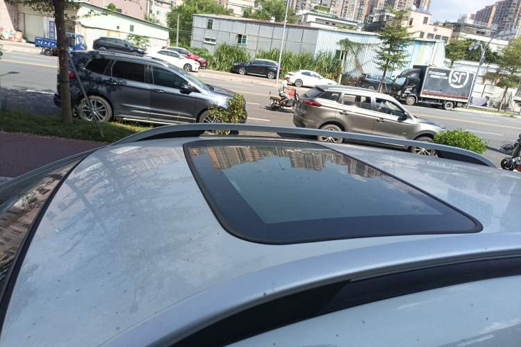 Used FAW Junpai D60 2017 1.8L Automatic Luxury Sunroof Edition Roof