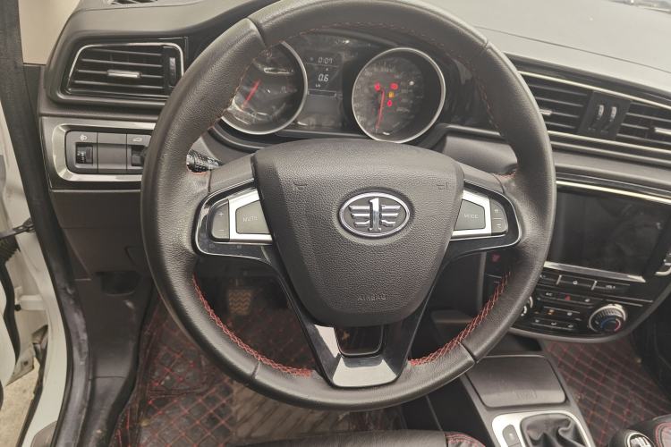 Used FAW Junpai D60 2017 1.5L Manual Luxury Version Steering Wheel