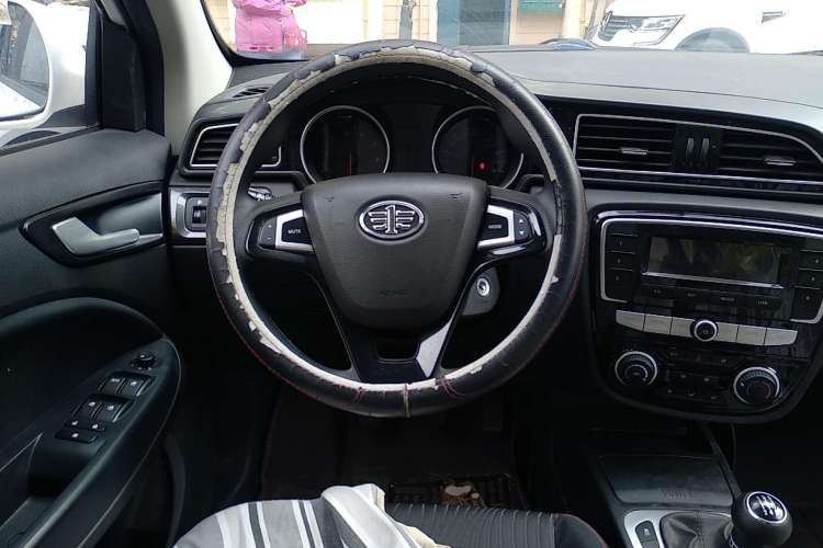 Used FAW Junpai D60 2017 1.5L Manual Standard Edition Steering Wheel