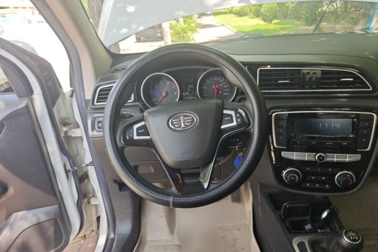 Used FAW Junpai D60 2017 1.5L Manual Standard Edition Steering Wheel