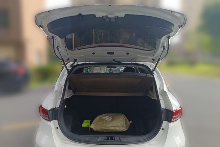 Used FAW Junpai D60 2017 1.5L Manual Standard Edition Trunk