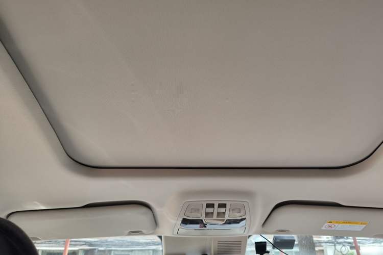 Used FAW Junpai D80 2019 TD220 Automatic Deluxe Model Headliner