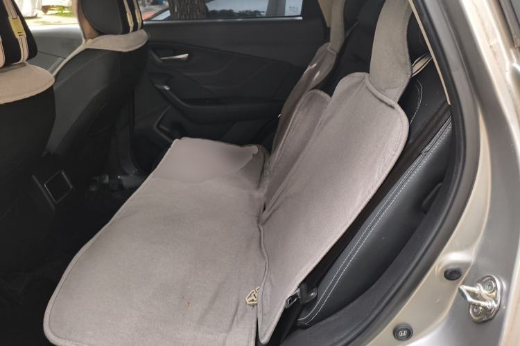 Used FAW Junpai D80 2019 TD220 Automatic Deluxe Model Left Rear Seat